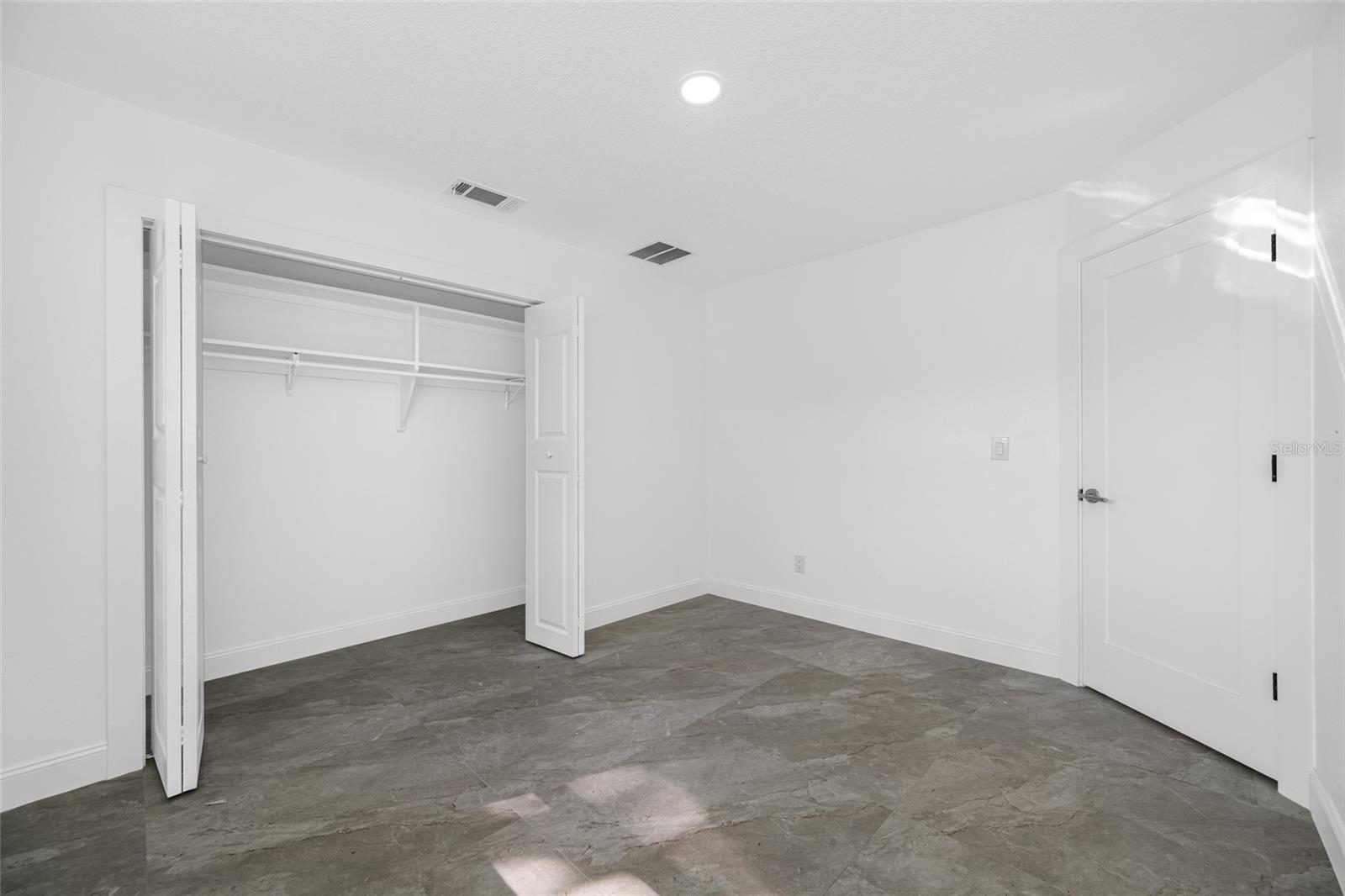 Listing photo id 42 for 7905 9th Avenue S