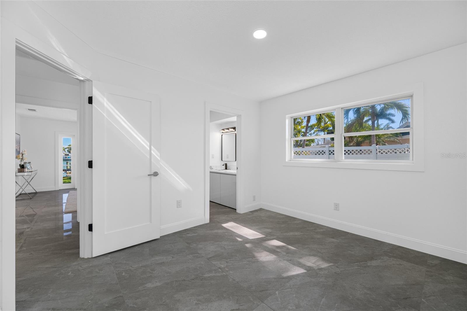 Listing photo id 43 for 7905 9th Avenue S