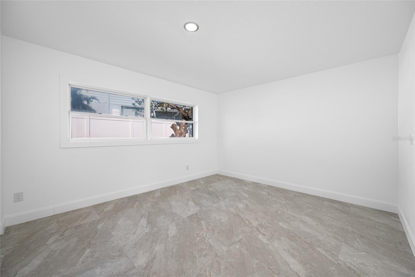 Listing photo id 48 for 7905 9th Avenue S