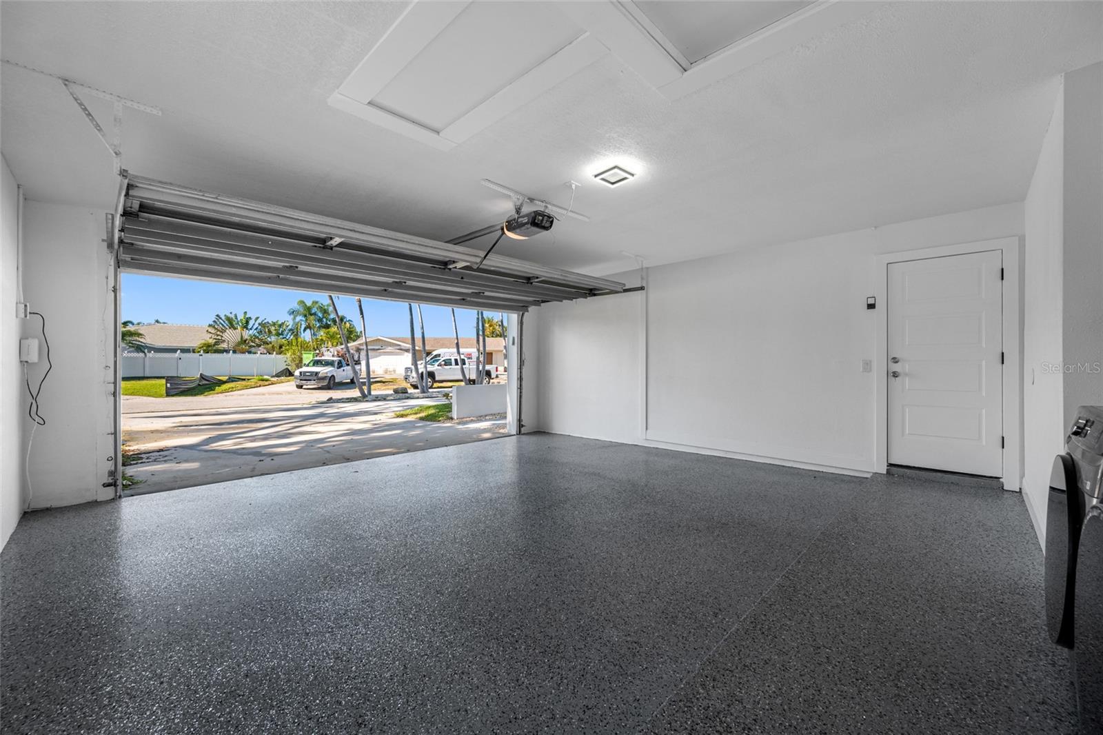 Listing photo id 51 for 7905 9th Avenue S