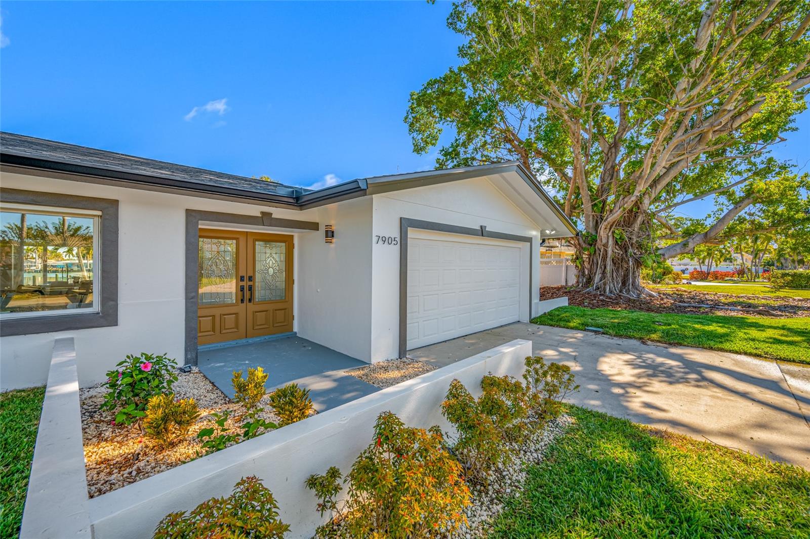 Listing photo id 4 for 7905 9th Avenue S