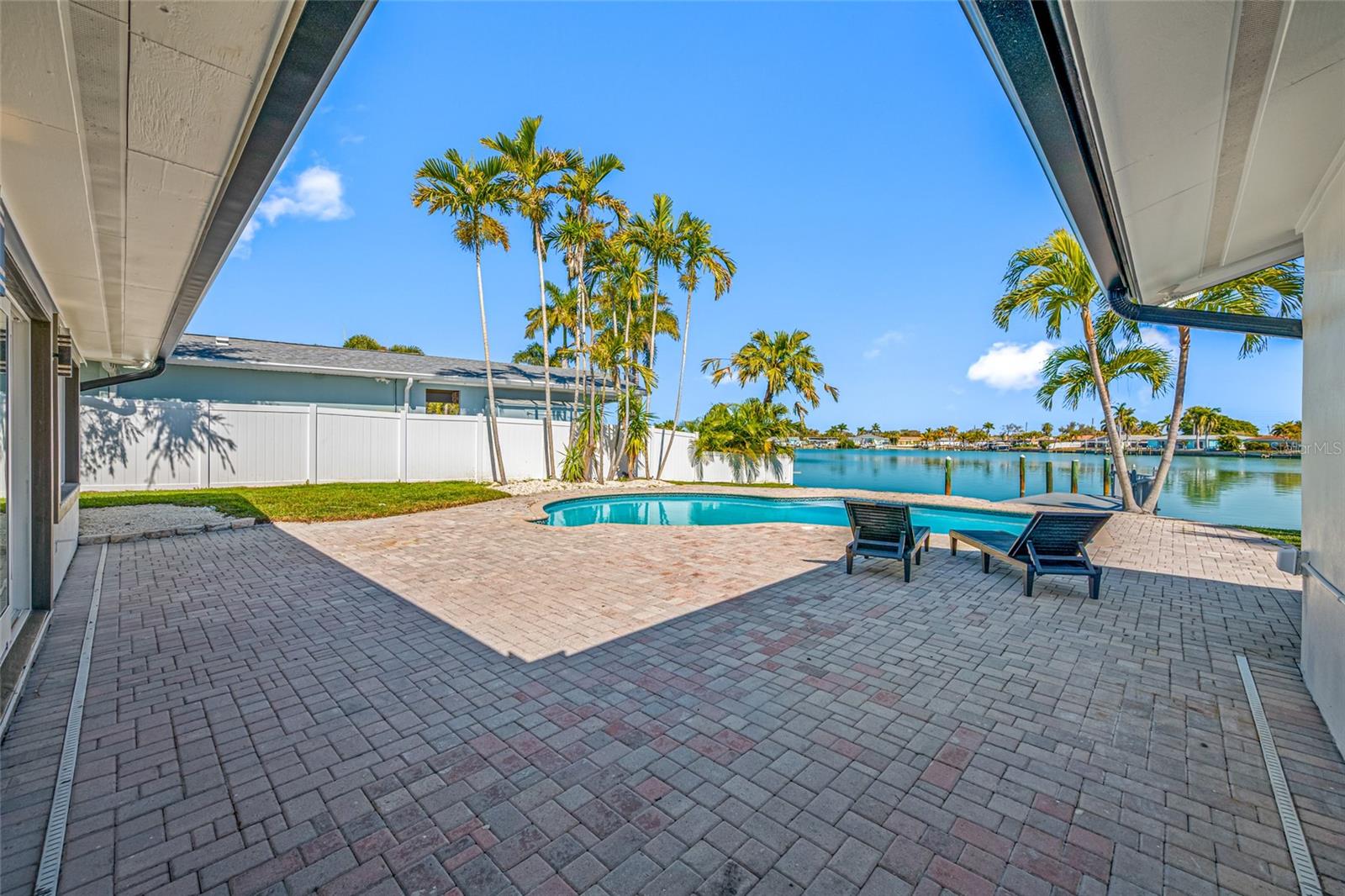 Listing photo id 59 for 7905 9th Avenue S