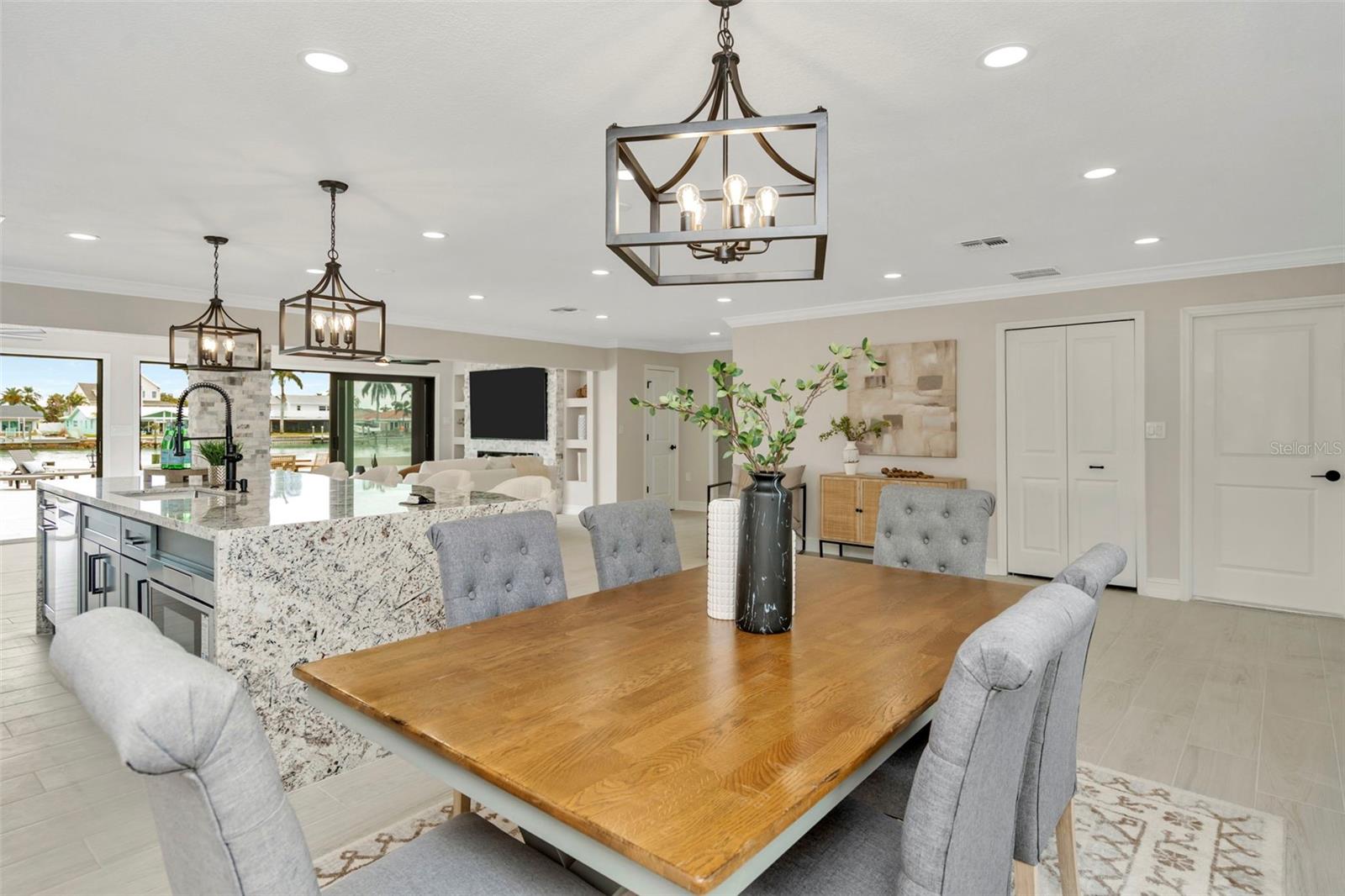 Image 12 of 62 For 825 116th Avenue