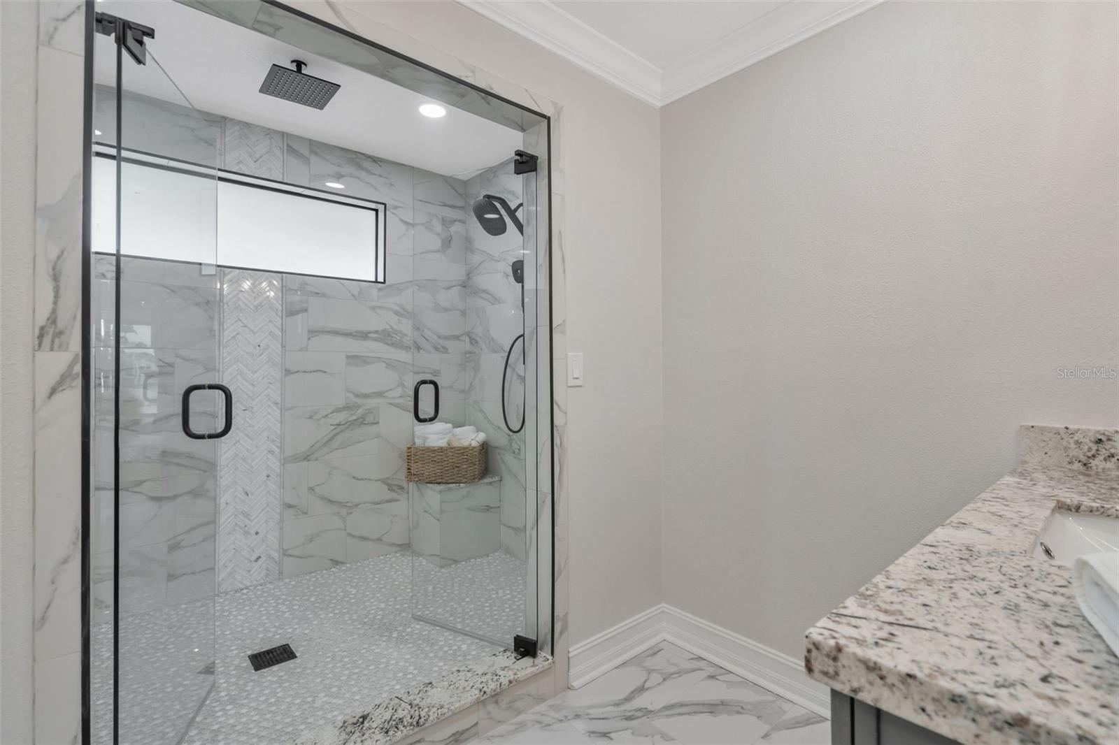 Image 40 of 62 For 825 116th Avenue