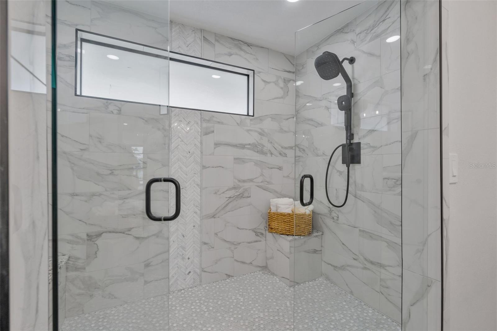 Image 41 of 62 For 825 116th Avenue