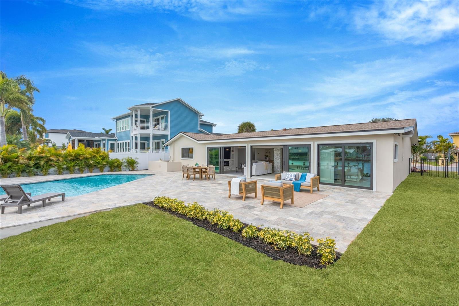 Image 7 of 62 For 825 116th Avenue