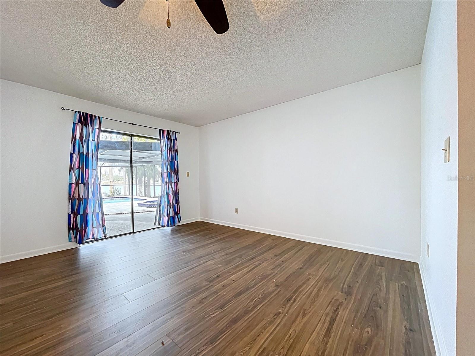 Image 11 of 60 For 23059 Geneva Road