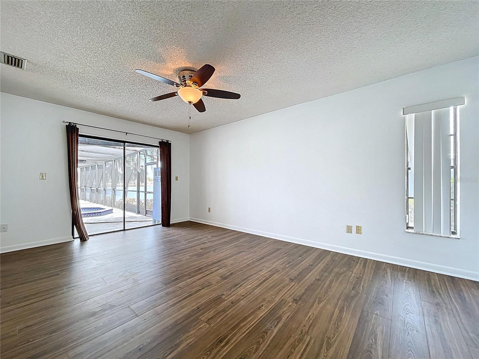 Image 26 of 60 For 23059 Geneva Road