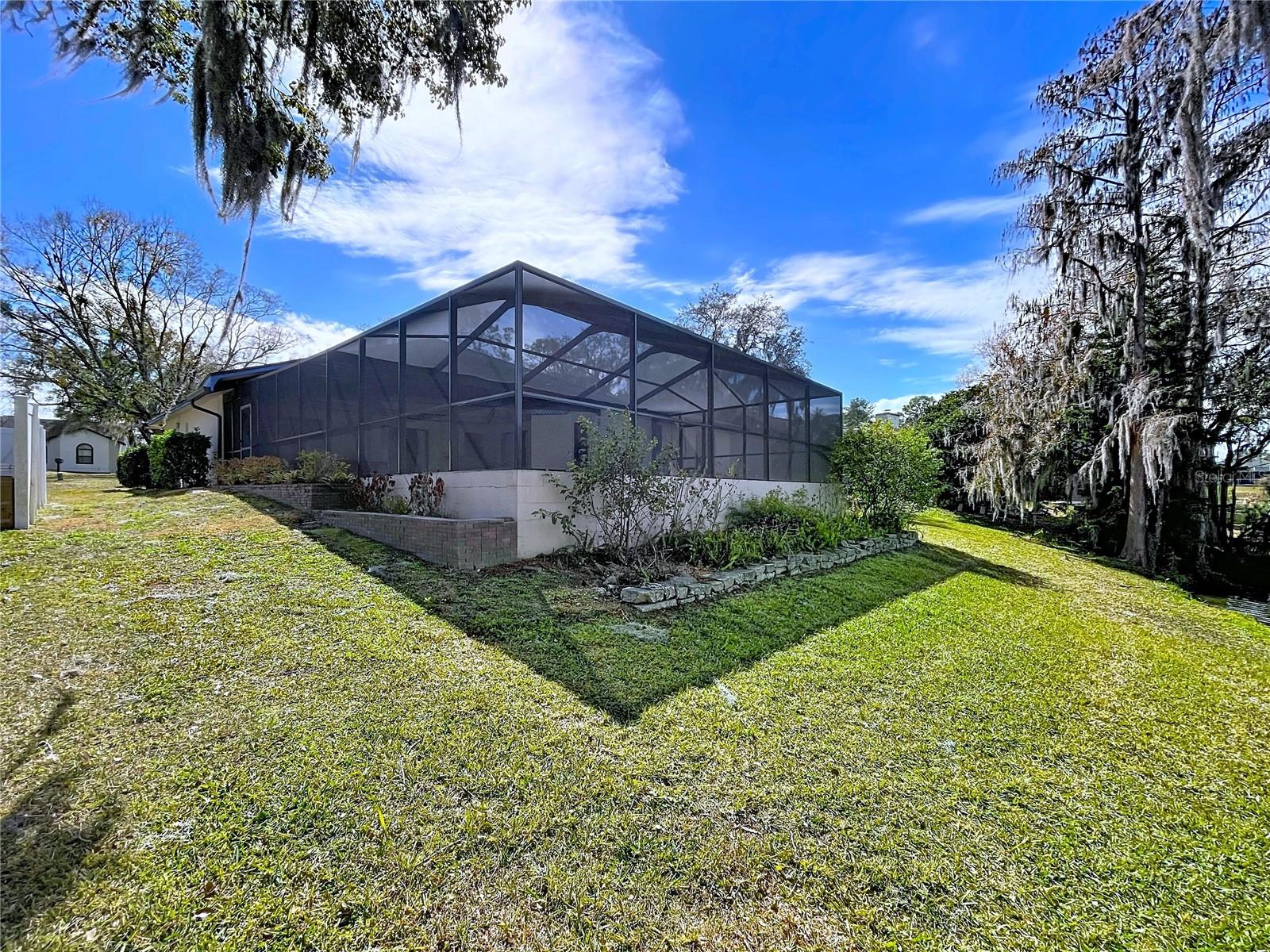 Image 45 of 60 For 23059 Geneva Road