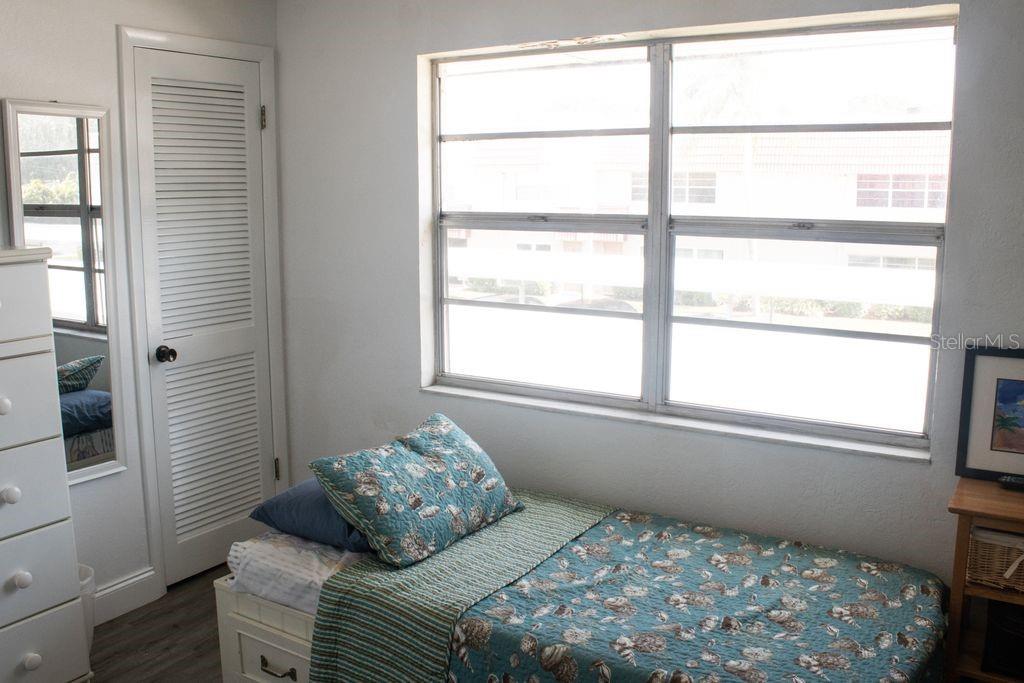 Image 18 of 22 For 10037 62nd Terrace N 19