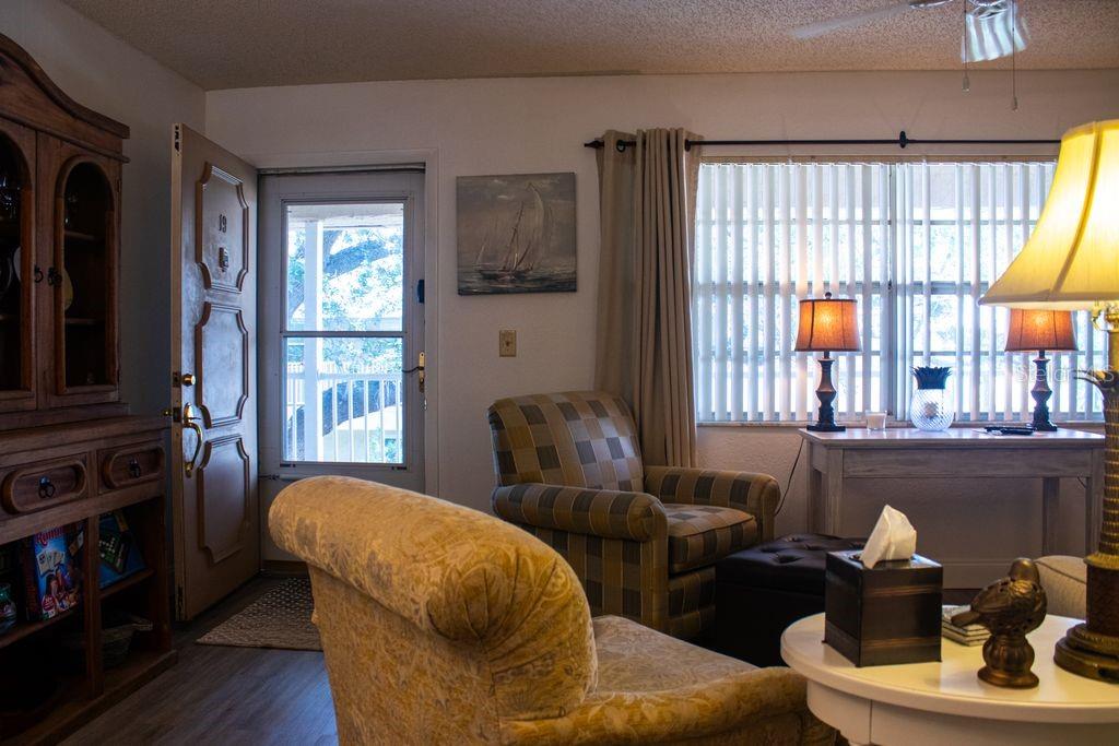 Image 5 of 22 For 10037 62nd Terrace N 19