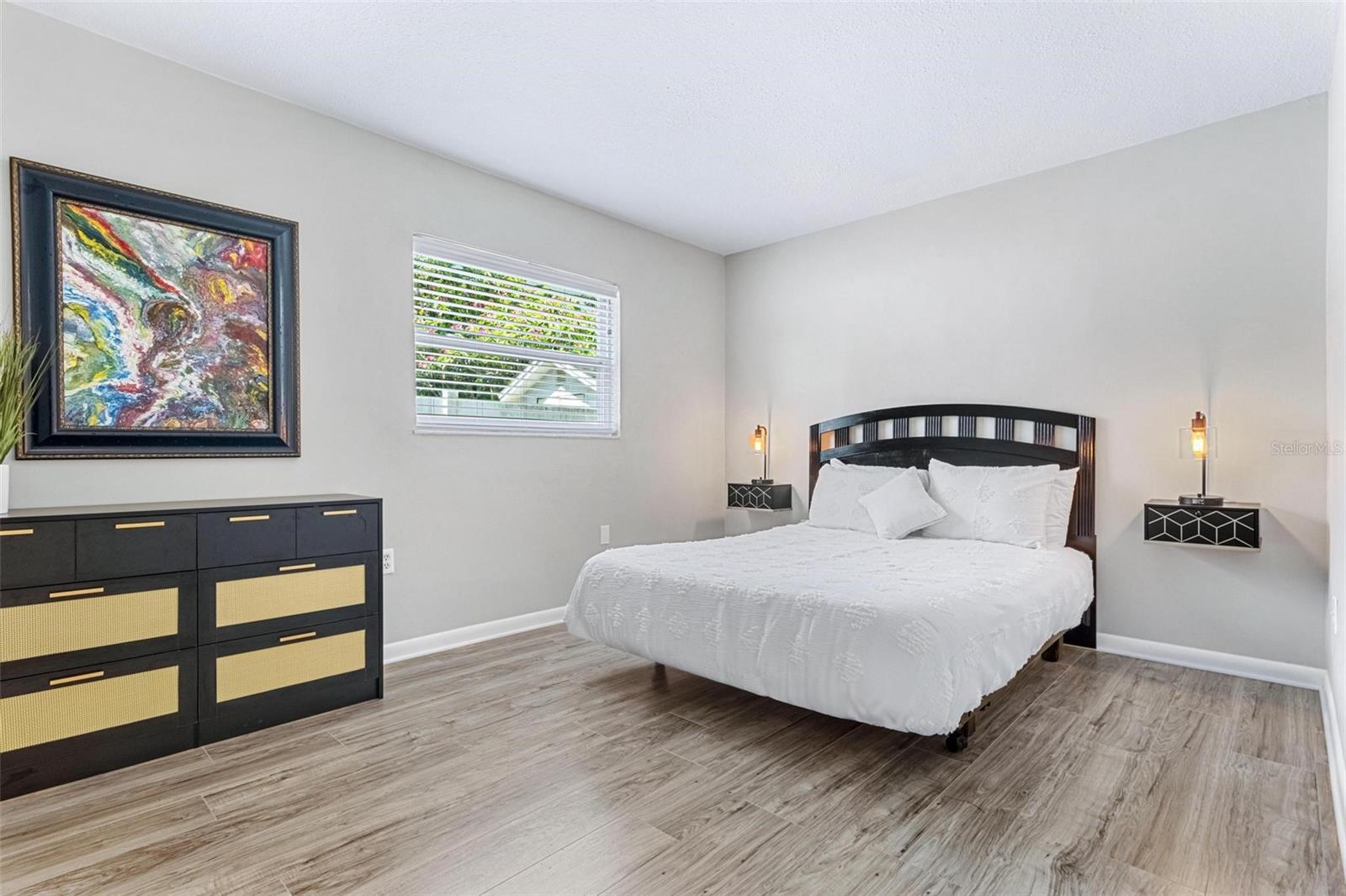 Image 22 of 30 For 5127 Caesar Way S