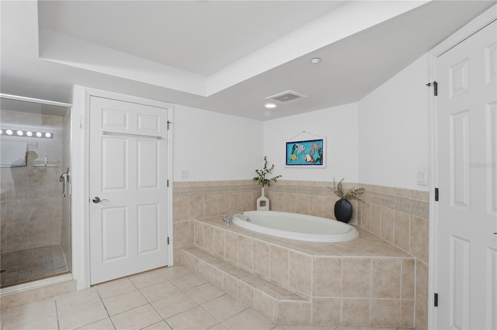 Image 18 of 35 For 16326 Gulf Boulevard 307