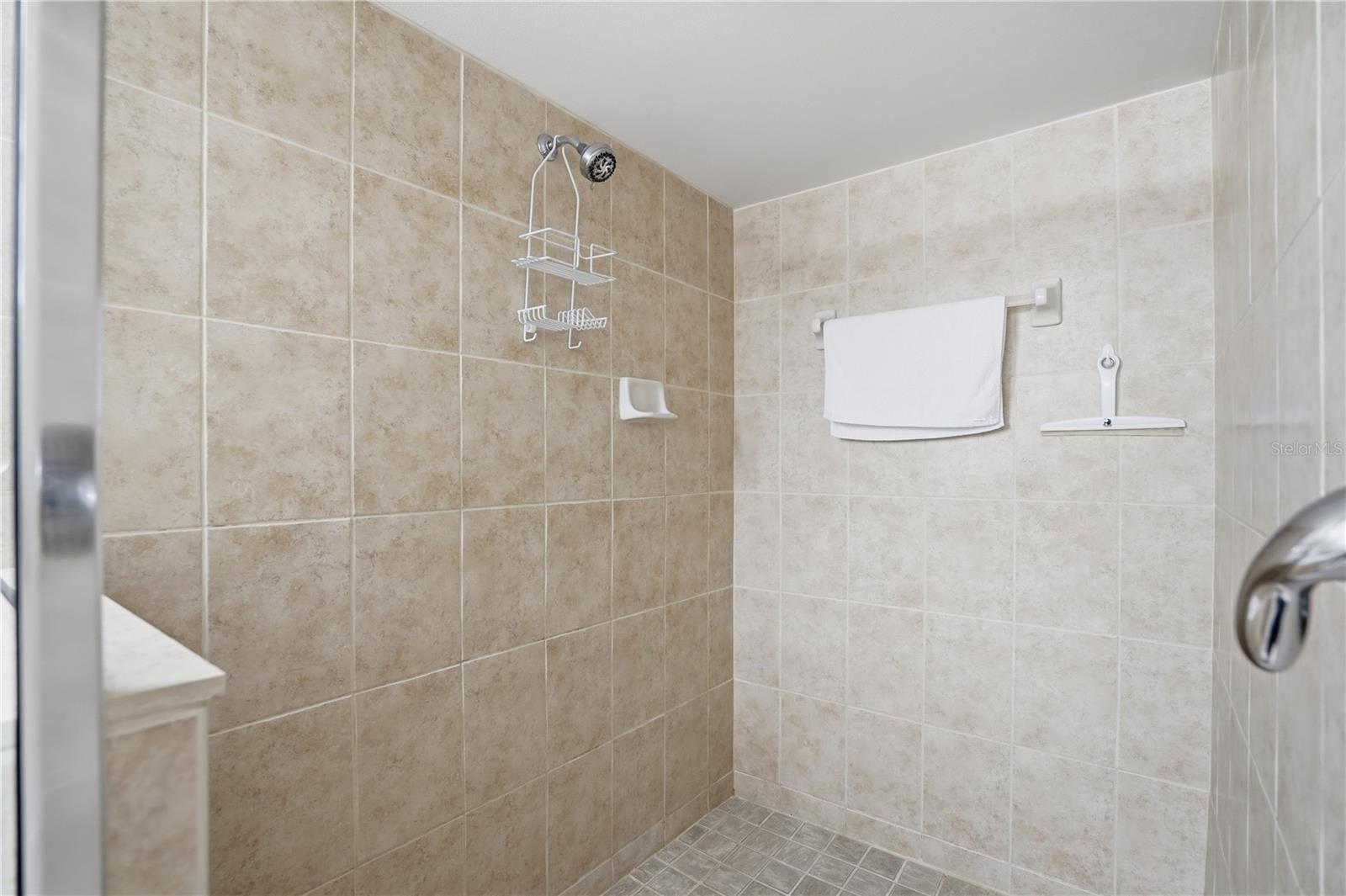 Image 20 of 35 For 16326 Gulf Boulevard 307