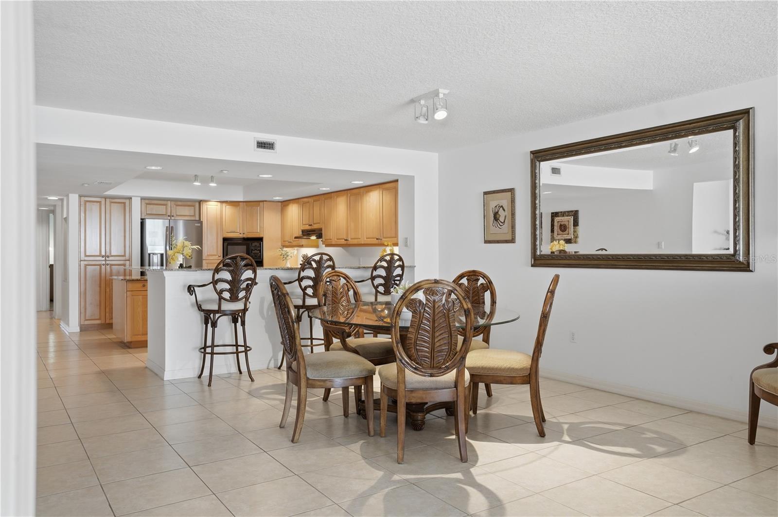 Image 9 of 35 For 16326 Gulf Boulevard 307