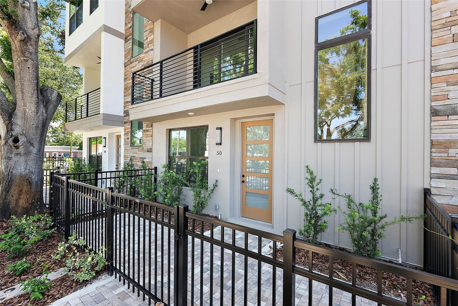 Image 4 of 24 For 50 64th Street S