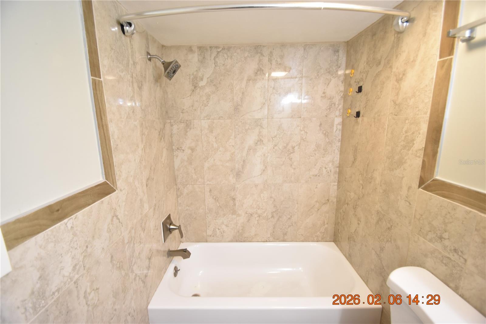 Image 22 of 30 For 5052 Terrace Club Lane 201