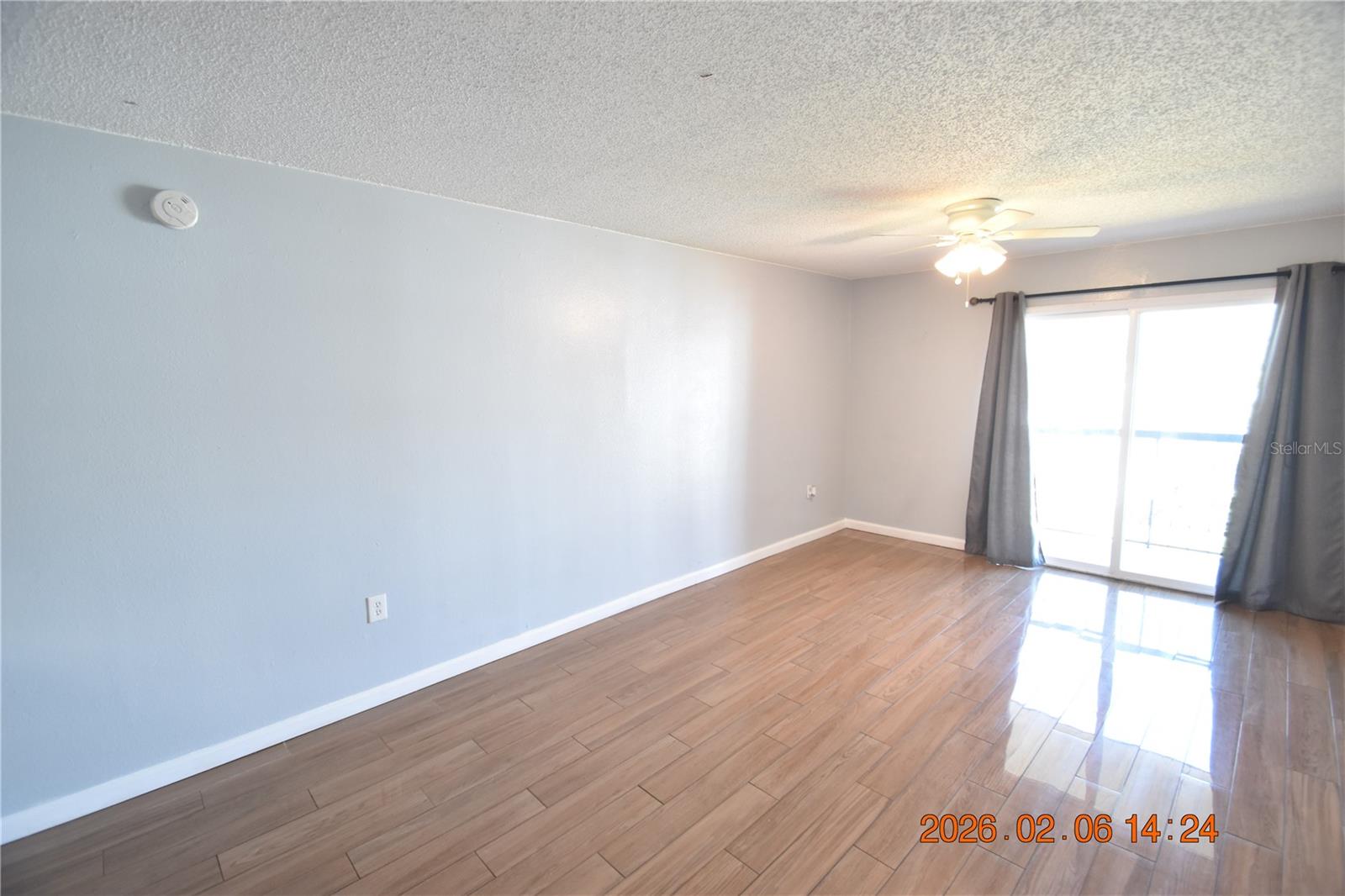 Image 6 of 30 For 5052 Terrace Club Lane 201