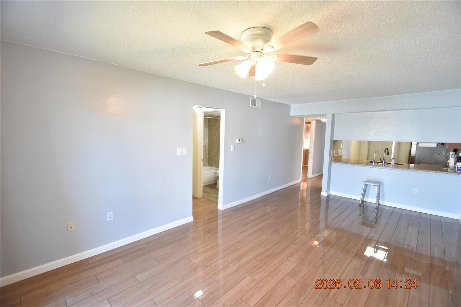 Image 8 of 30 For 5052 Terrace Club Lane 201