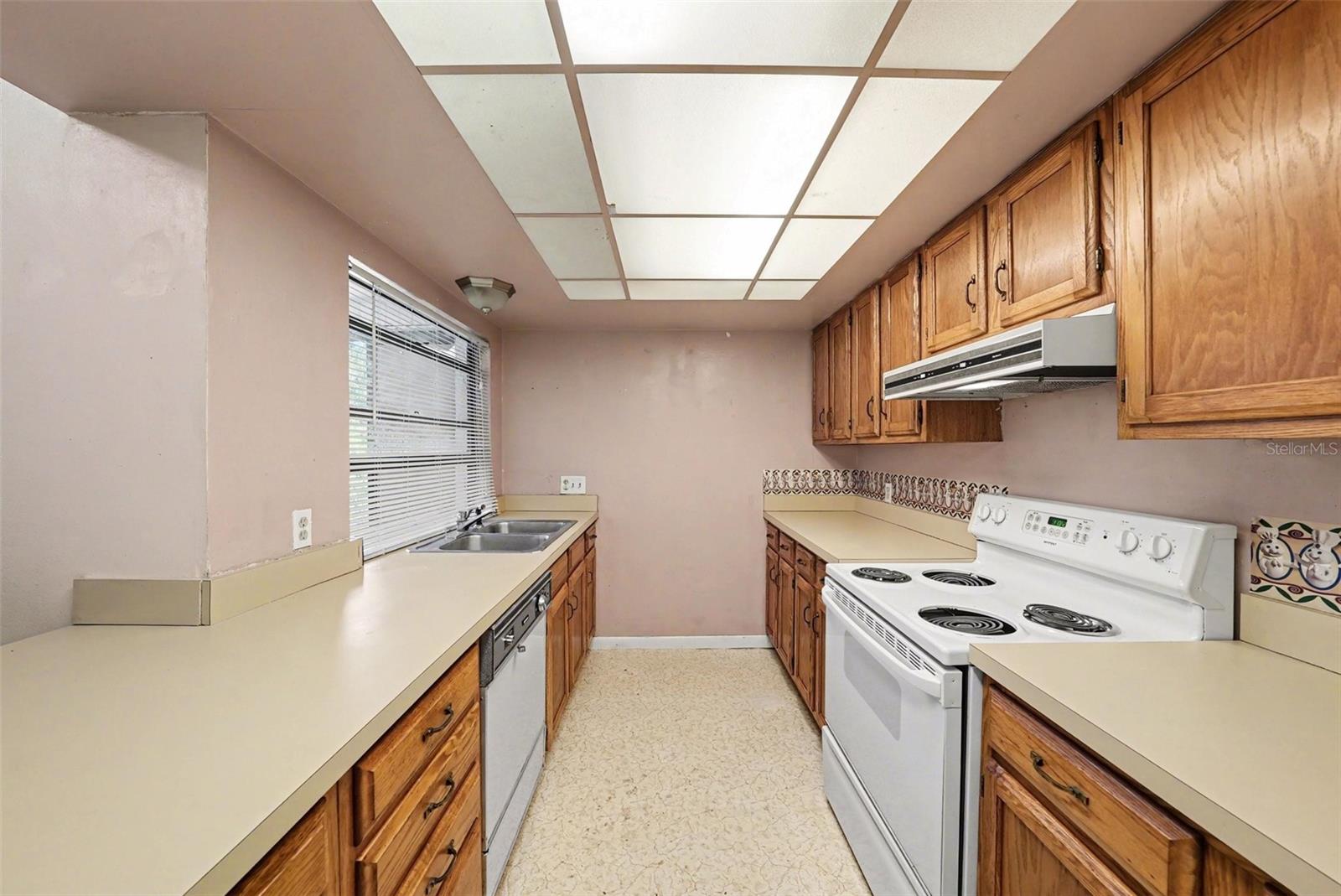 Image 14 of 31 For 7104 Kirsch Court 1