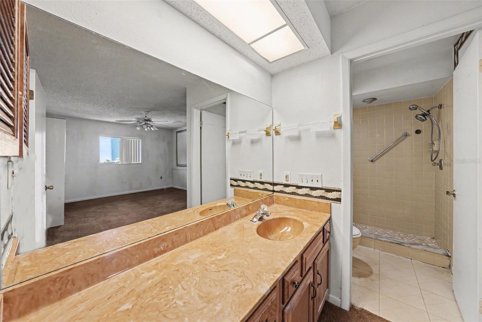 Image 21 of 31 For 7104 Kirsch Court 1