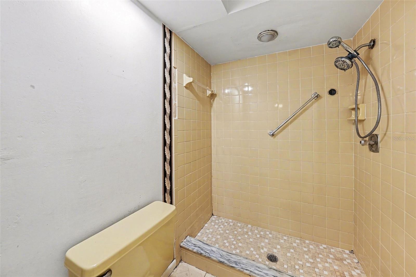 Image 22 of 31 For 7104 Kirsch Court 1