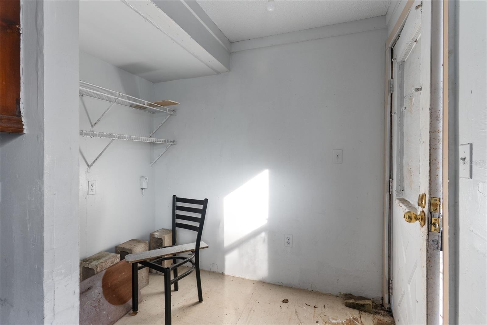 Image 19 of 39 For 14139 148th Avenue