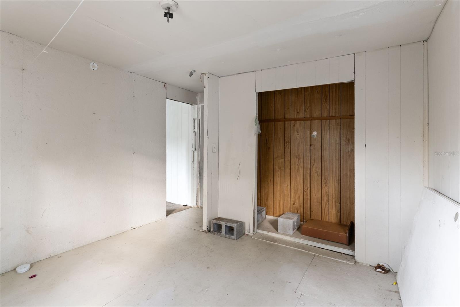 Image 23 of 39 For 14139 148th Avenue