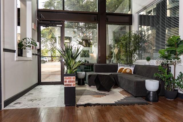 Image 5 of 26 For 1205 Franklin Street 212