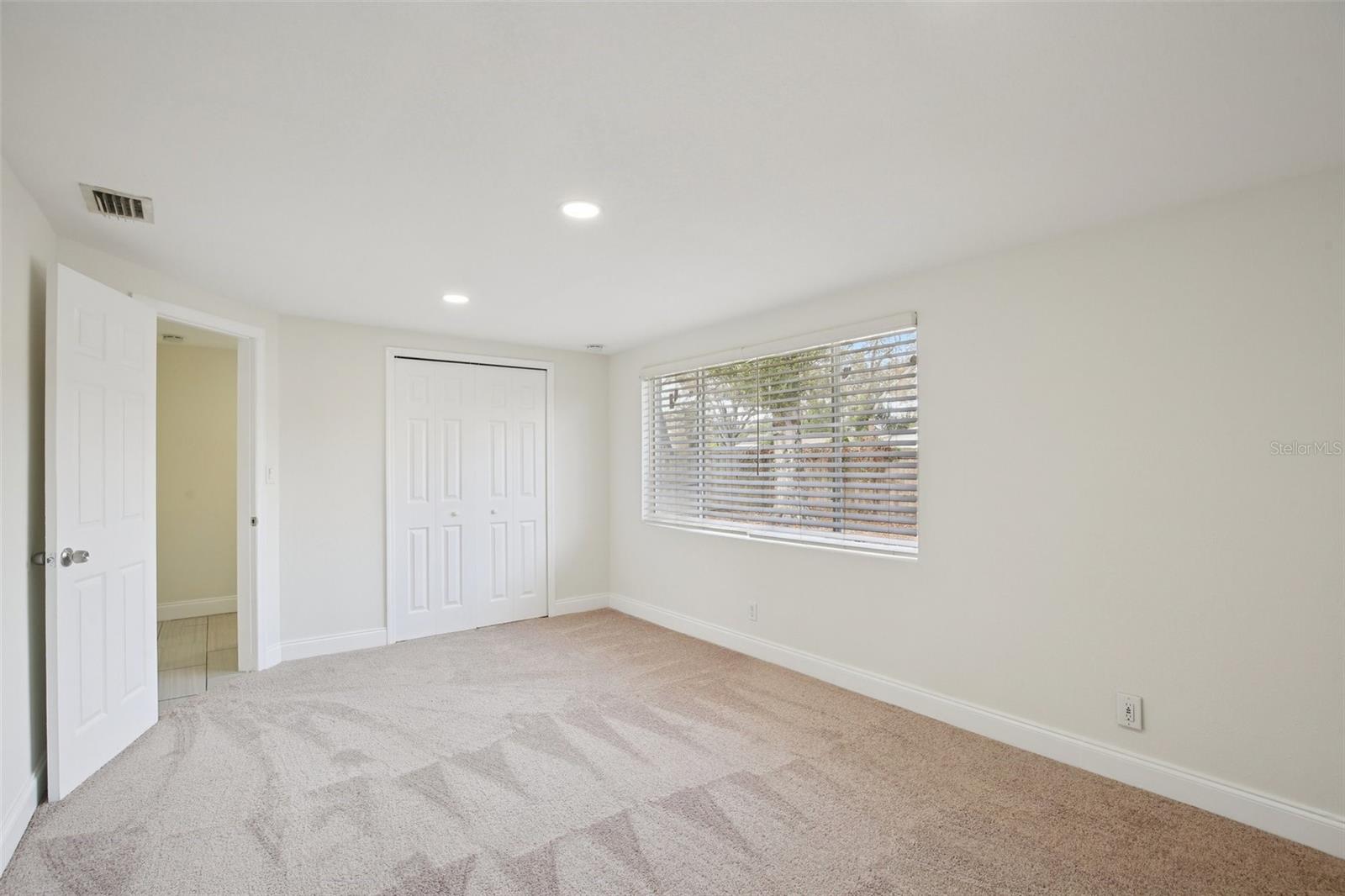 Image 13 of 27 For 3808 Coral Drive