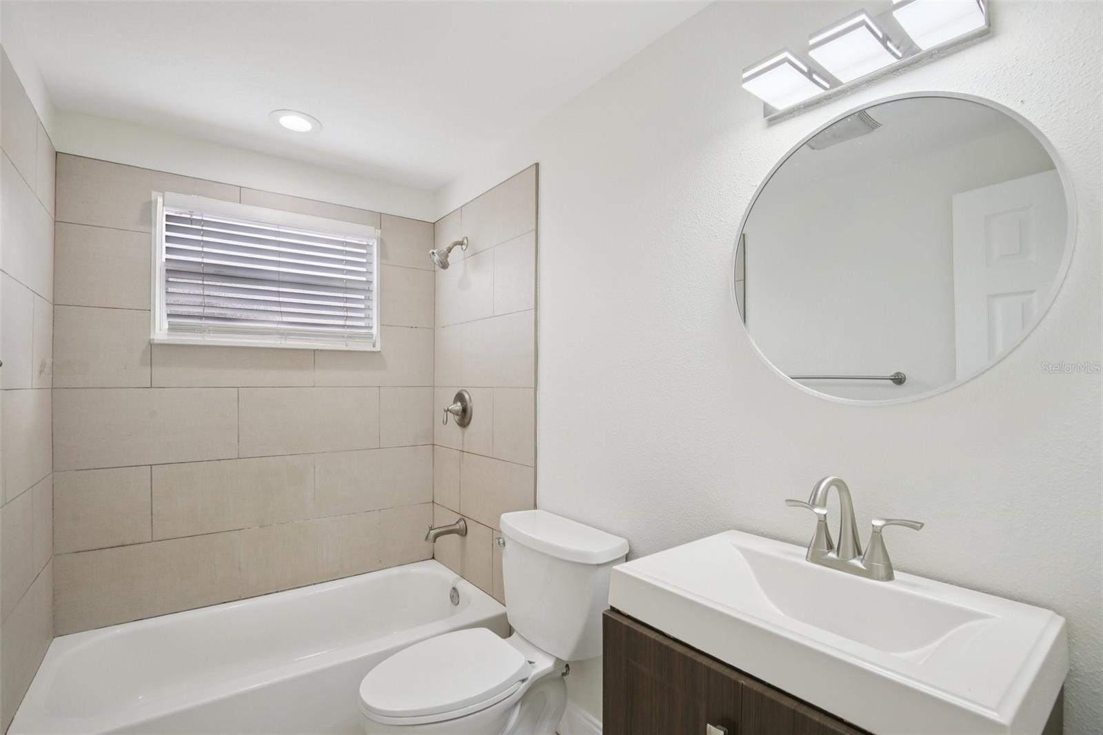 Image 19 of 27 For 3808 Coral Drive