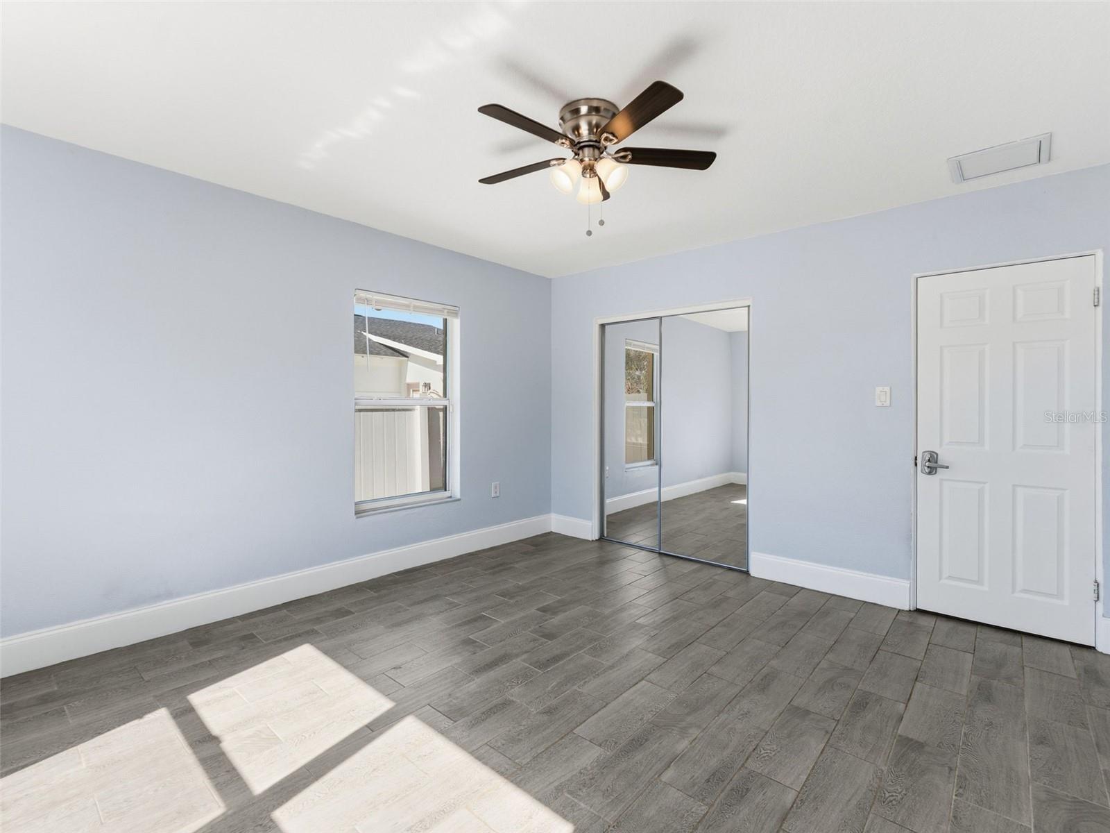 Image 12 of 32 For 207 Broad Street