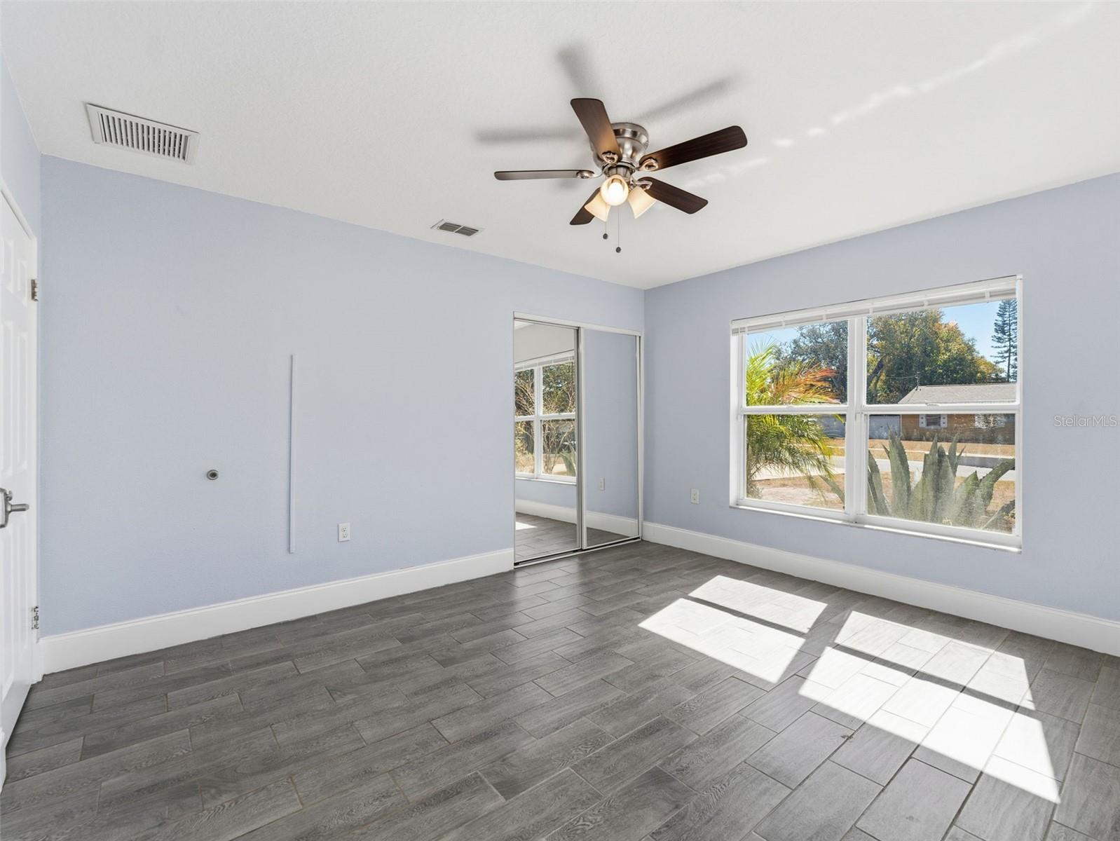 Image 13 of 32 For 207 Broad Street