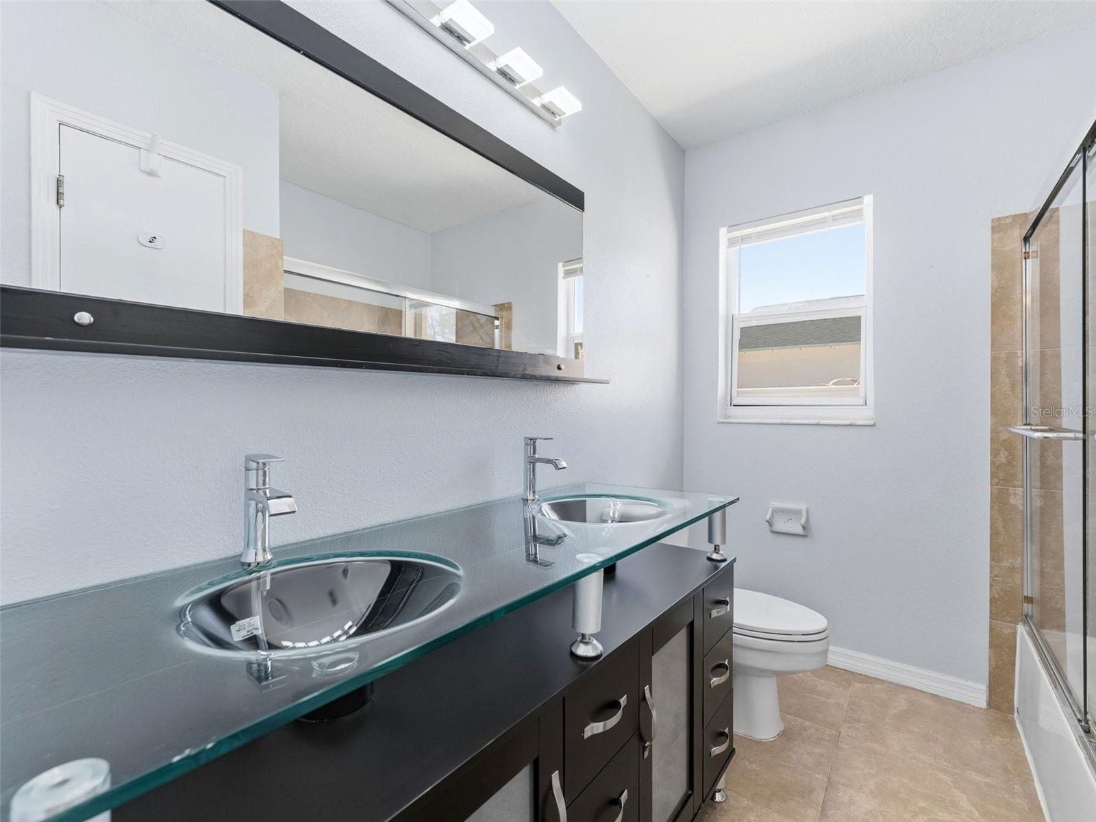 Image 14 of 32 For 207 Broad Street