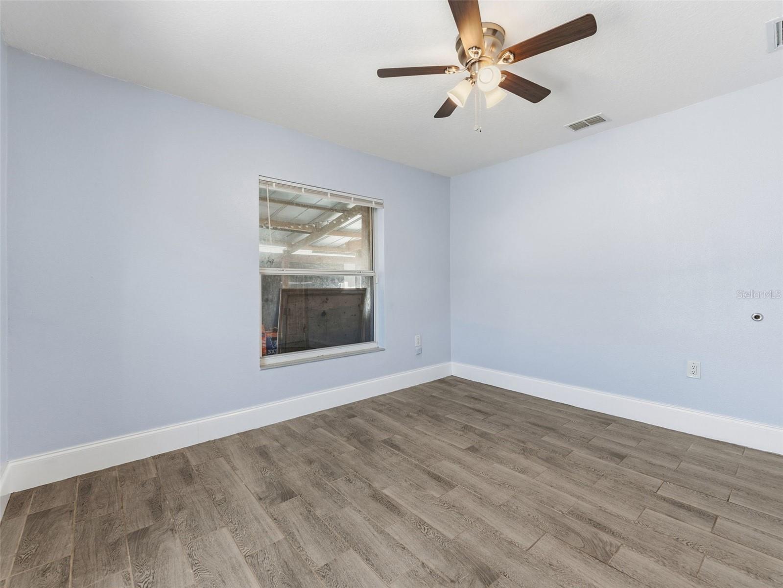 Image 22 of 32 For 207 Broad Street