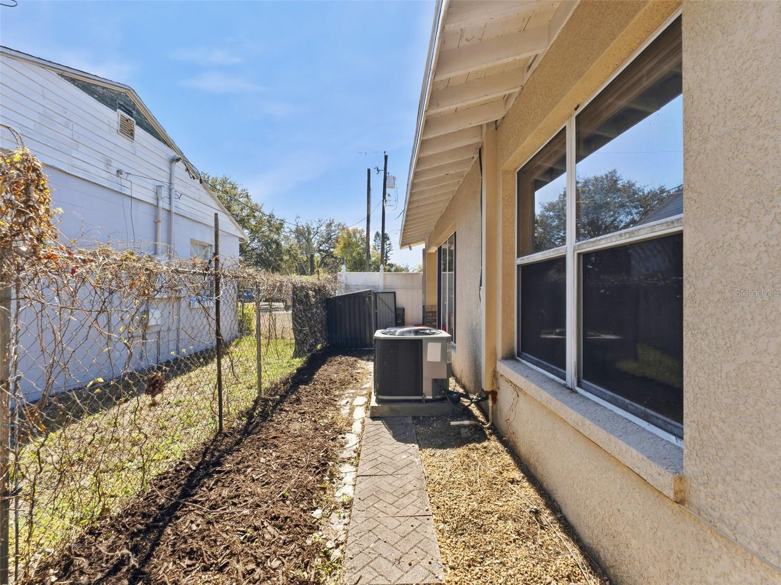 Image 27 of 32 For 207 Broad Street