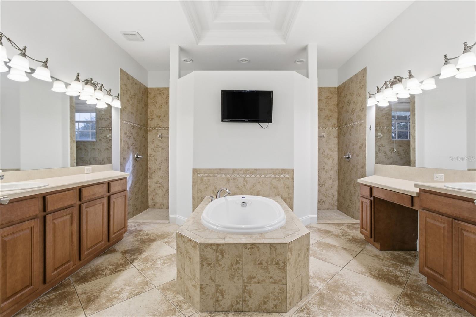 Image 11 of 33 For 2514 Martucci