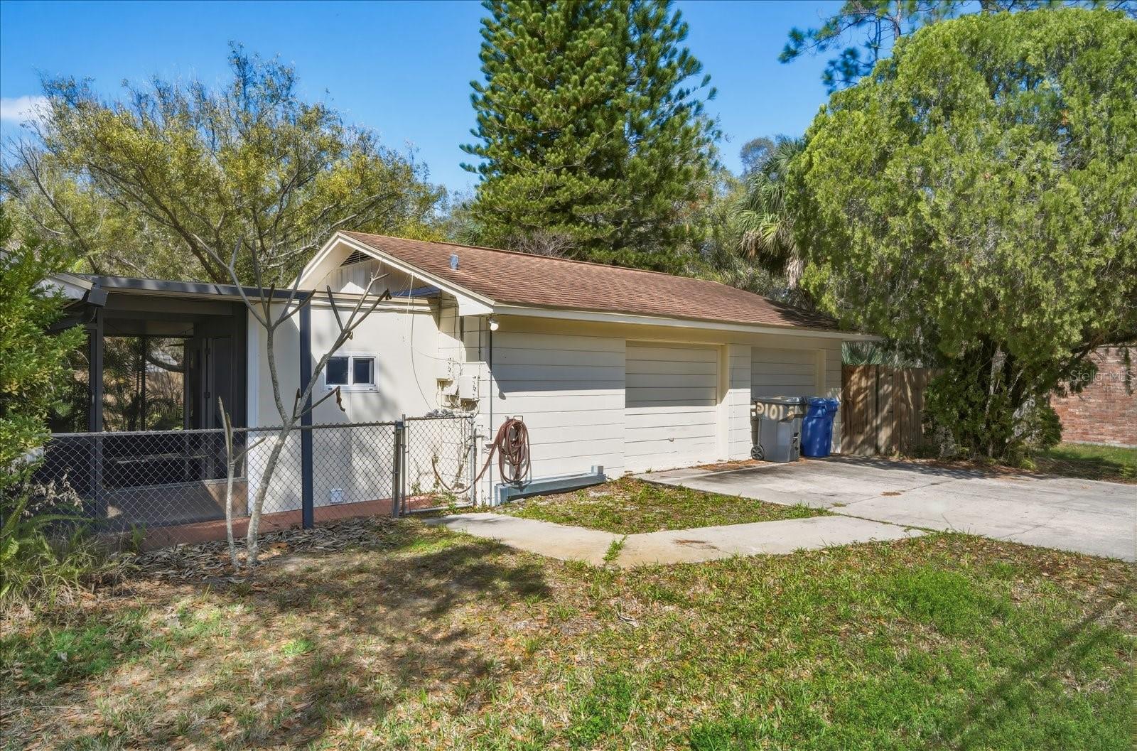 Image 28 of 40 For 2101 Kyra Drive