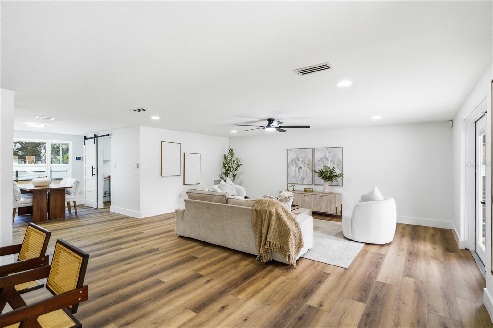 Image 14 of 69 For 2338 Meadowbrook Drive