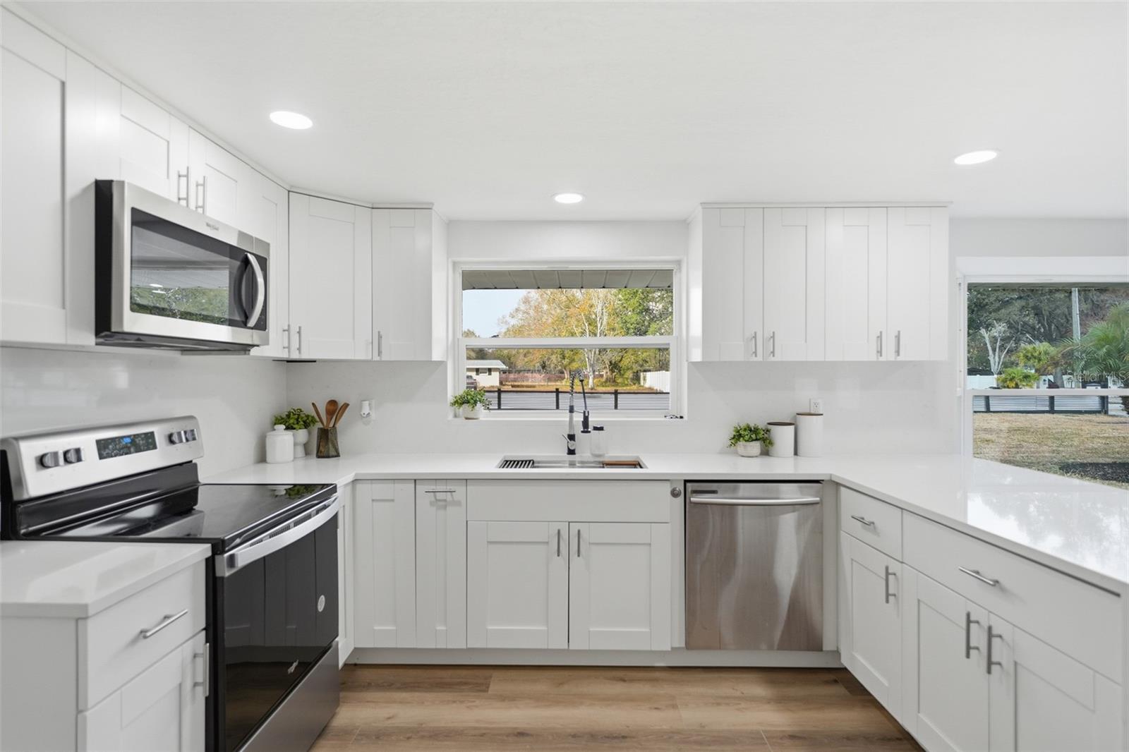 Image 24 of 69 For 2338 Meadowbrook Drive