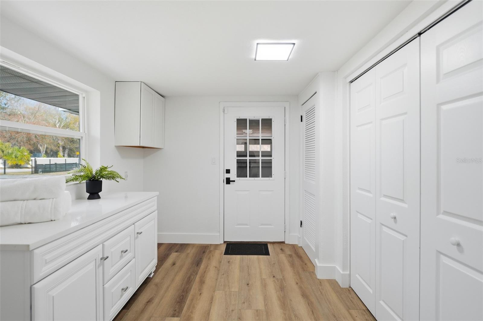 Image 27 of 69 For 2338 Meadowbrook Drive