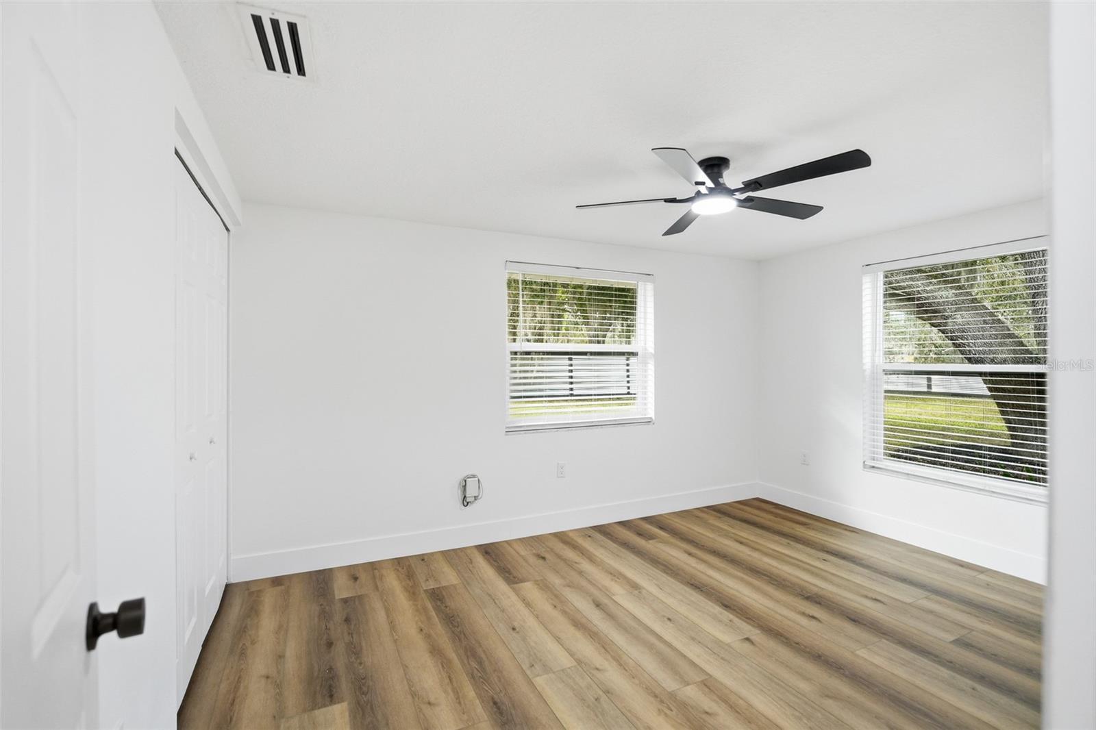 Image 32 of 69 For 2338 Meadowbrook Drive