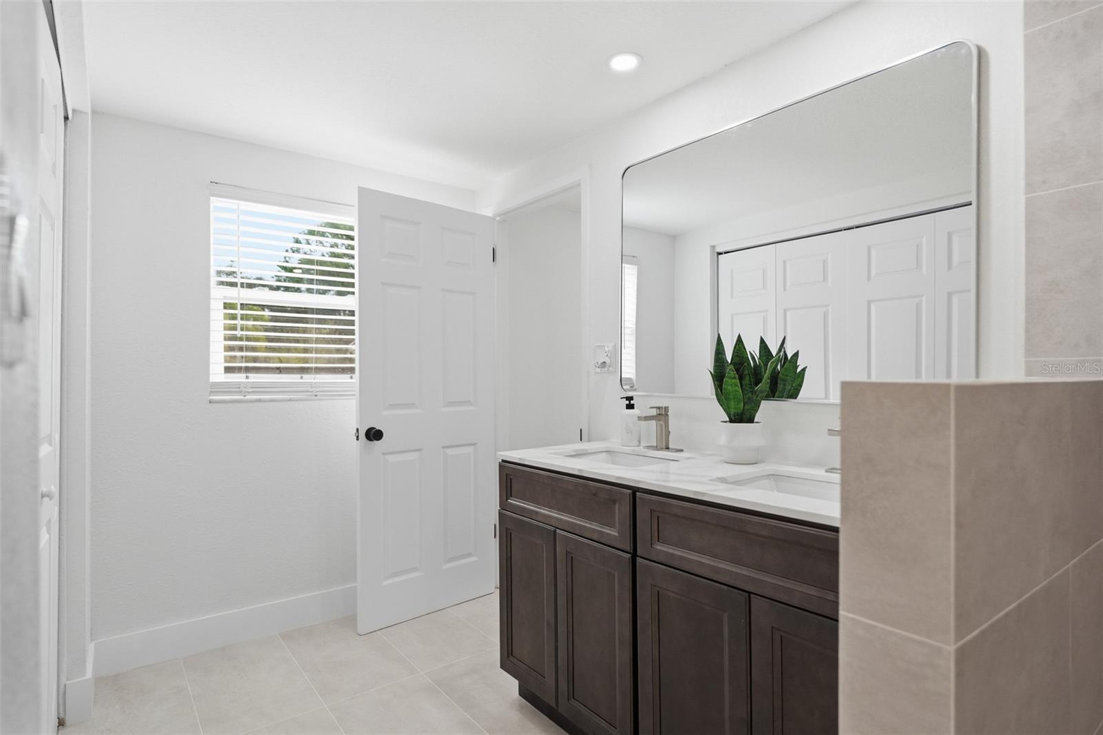 Image 45 of 69 For 2338 Meadowbrook Drive