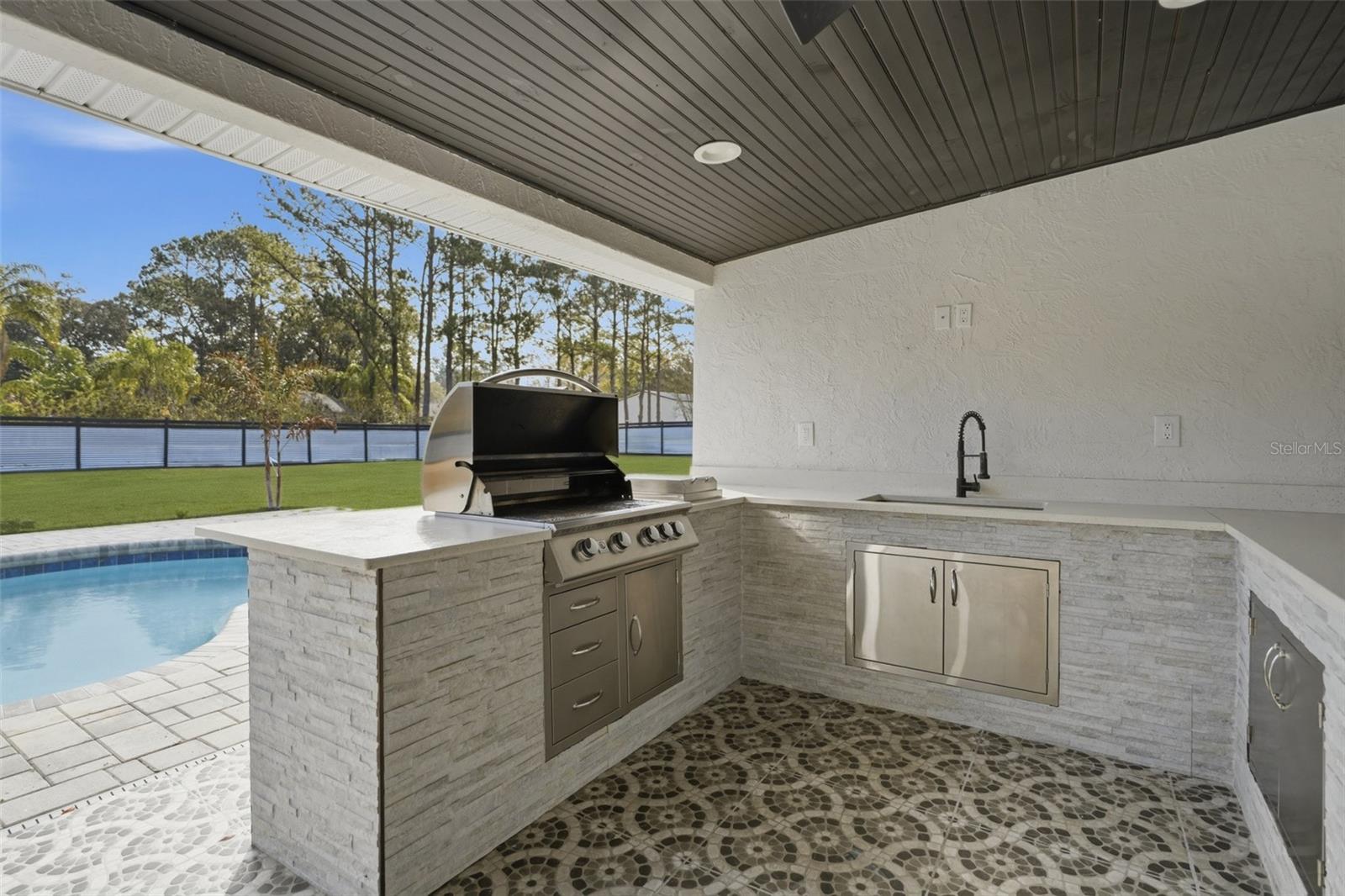 Image 51 of 69 For 2338 Meadowbrook Drive