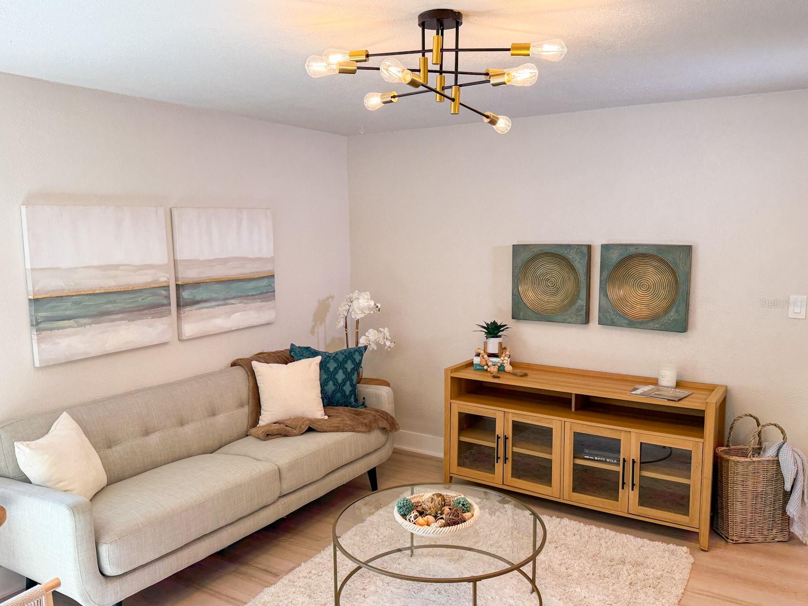 Image 7 of 27 For 1470 Serpentine Drive S