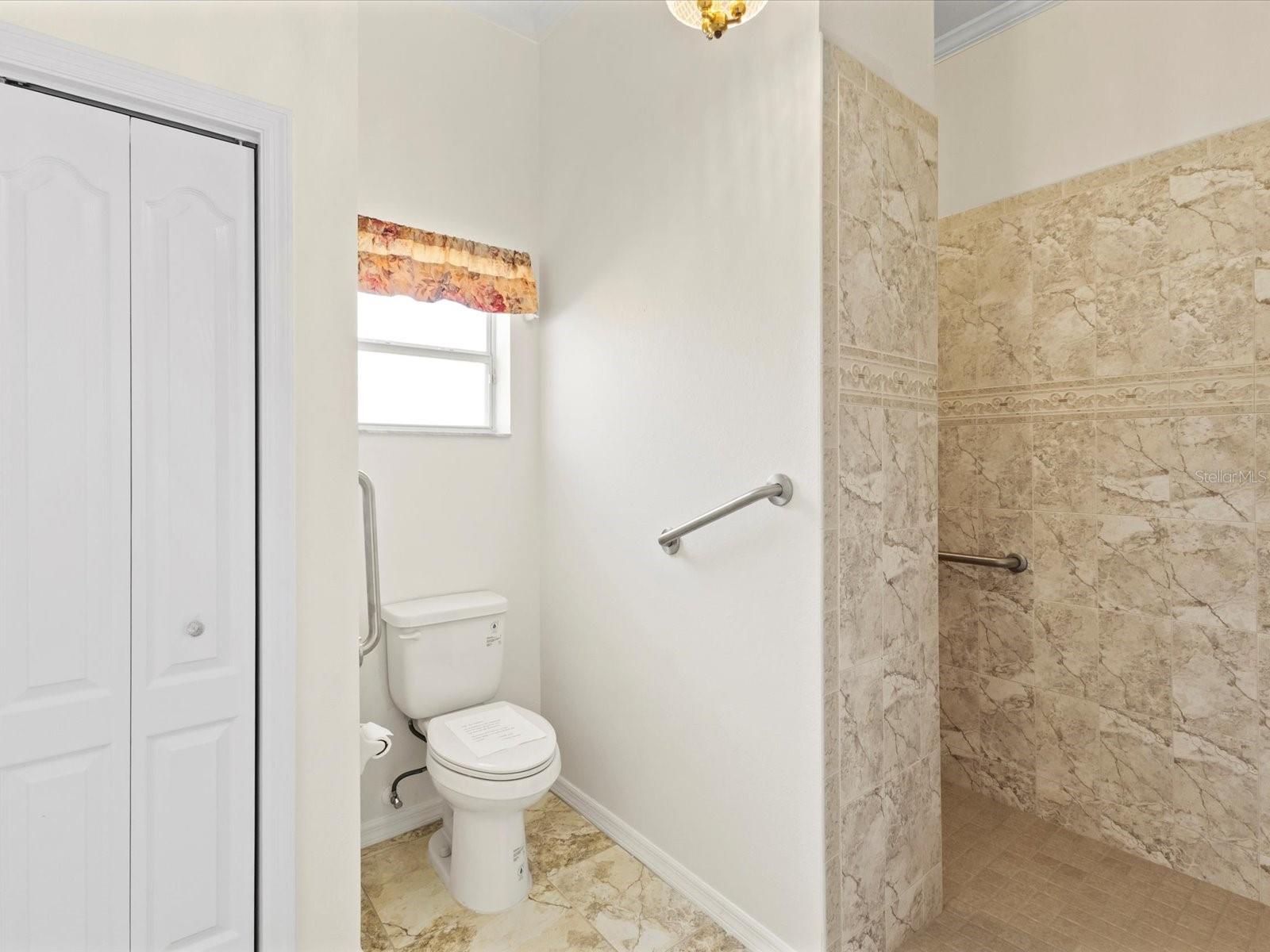 Image 20 of 60 For 13417 Whitehaven Court