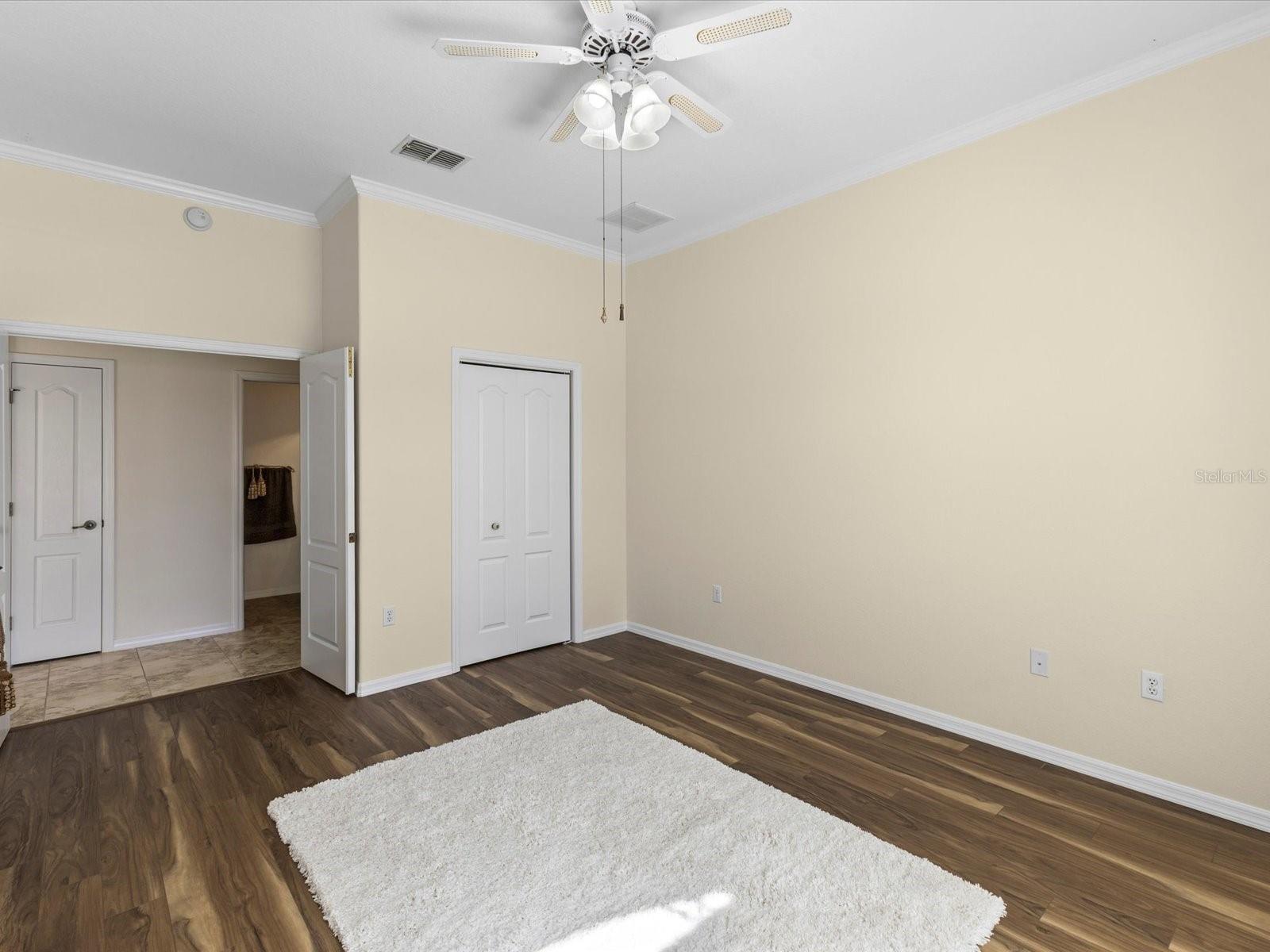 Image 24 of 60 For 13417 Whitehaven Court