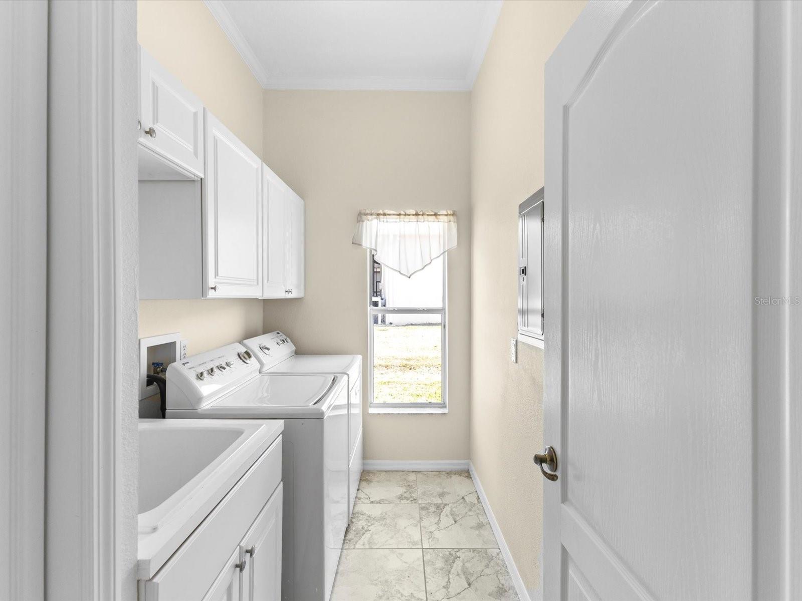 Image 32 of 60 For 13417 Whitehaven Court