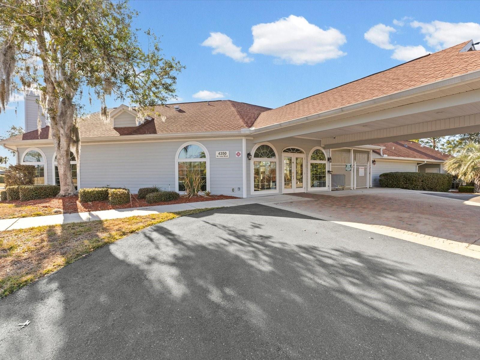 Image 42 of 60 For 13417 Whitehaven Court