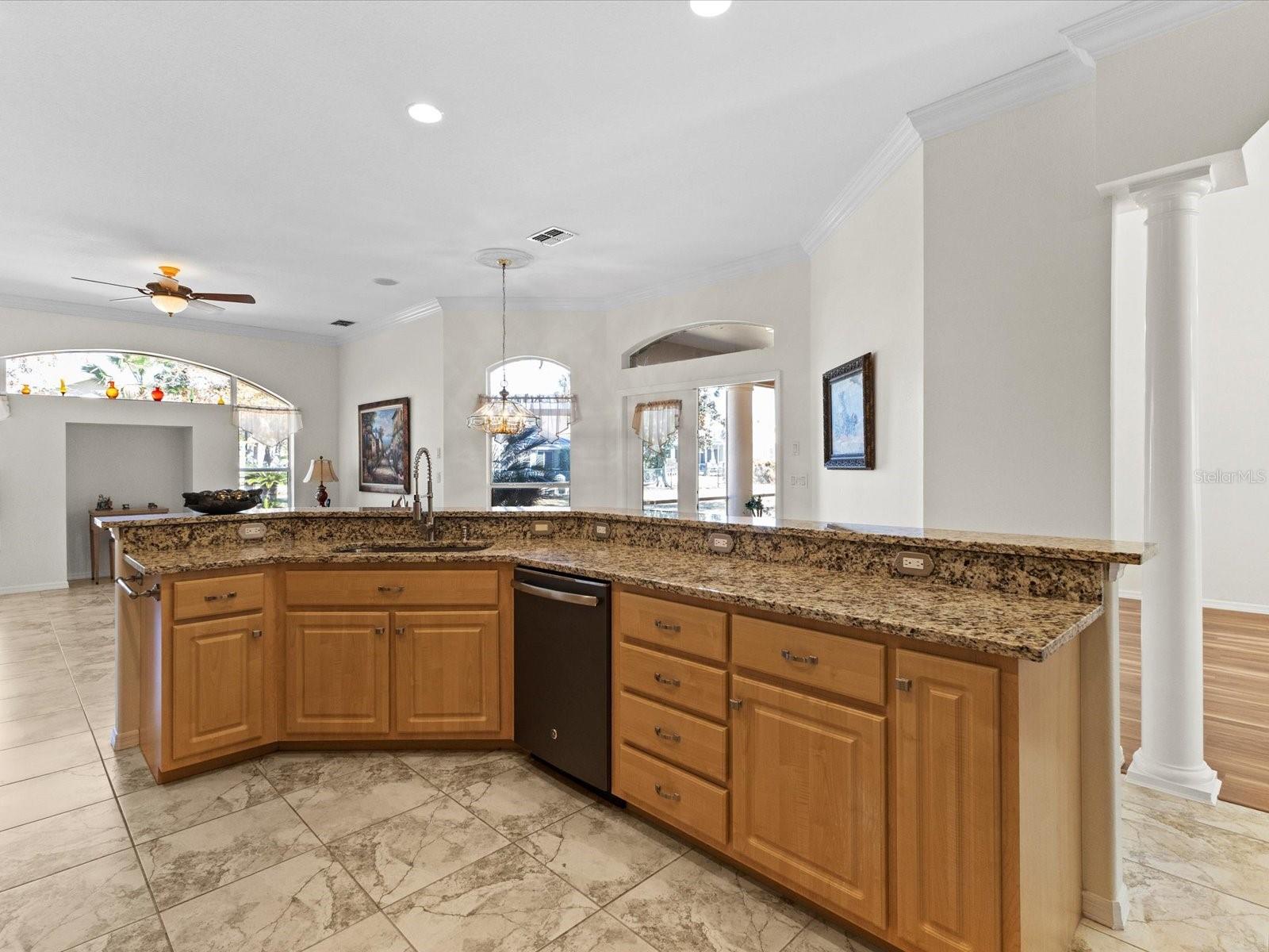 Image 7 of 60 For 13417 Whitehaven Court